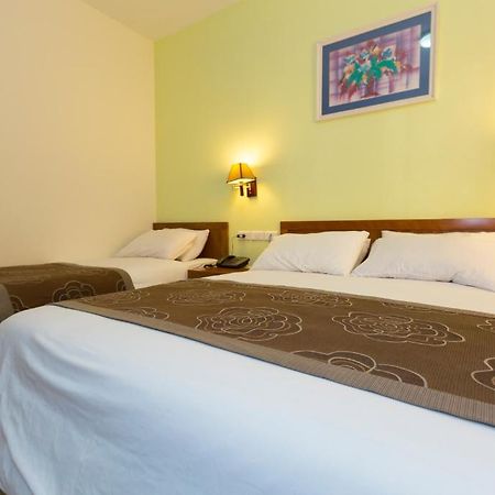 Angel Hotel Витлеем Екстериор снимка