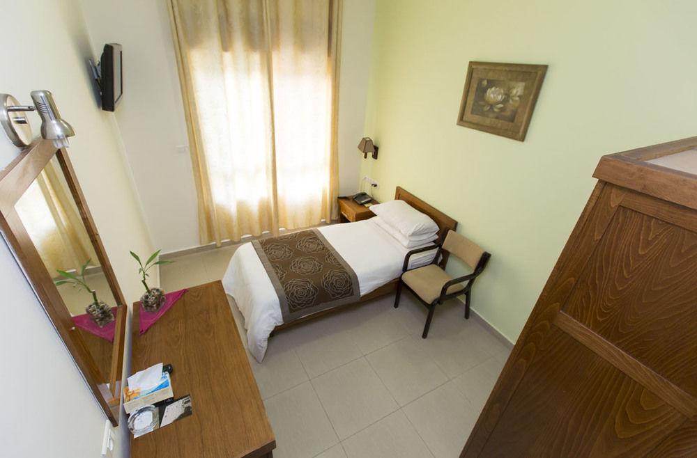 Angel Hotel Витлеем Екстериор снимка