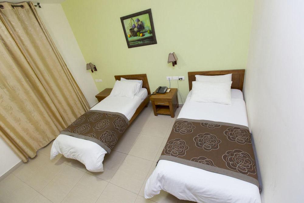Angel Hotel Витлеем Екстериор снимка