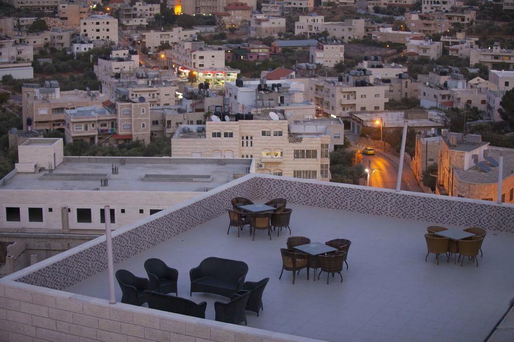 Angel Hotel Витлеем Екстериор снимка
