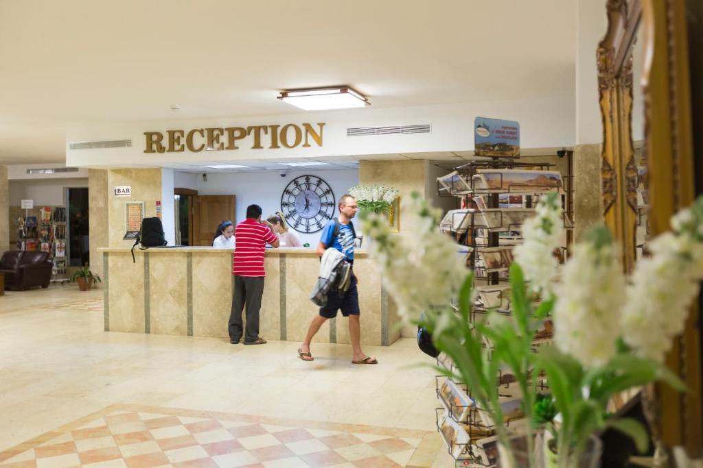 Angel Hotel Витлеем Екстериор снимка
