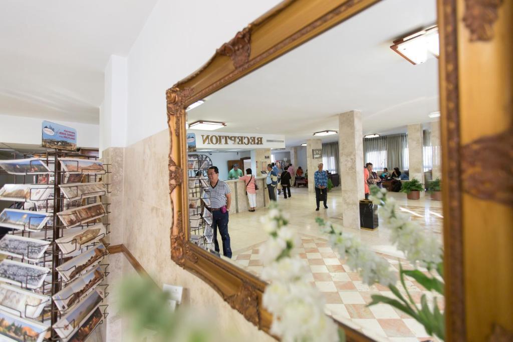 Angel Hotel Витлеем Екстериор снимка